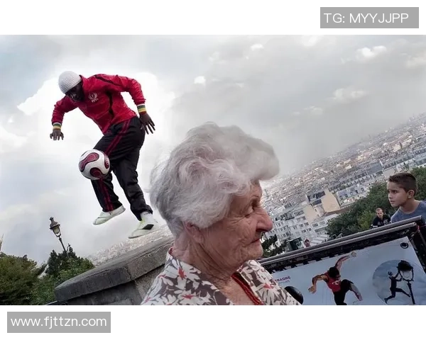 足球明星的杂技表演魅力揭秘让你领略运动与艺术的完美结合